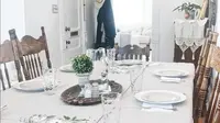 Ruang makan yang penuh dengan nuansa warna putih akan merangsang nafsu makan Anda. (dok. Instagram @whatiwantdecor/https://www.instagram.com/p/Btwnbu5lo9y/Esther Novita Inochi)