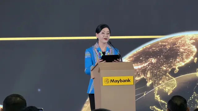 Ketua Dewan Komisioner Otoritas Jasa Keuangan (OJK) Friderica Widyasari Dewi saat Maybank Indonesia Sustainable Finance Forum 2026, di Jakarta, Selasa (30/6/2026). (Foto: Liputan6.com/Tira Santia)