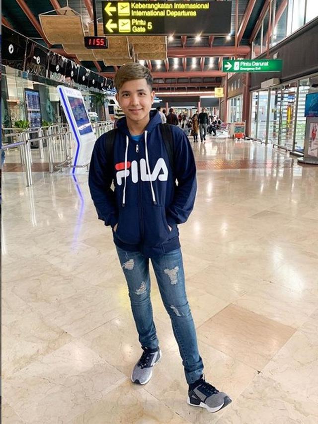 Jirayut (Instagram: @jirayutdaa4official)