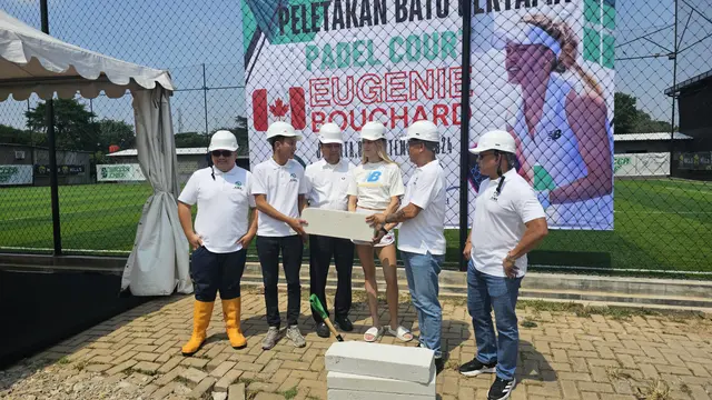 Eugenie Bouchard melakukan peletakan batu pertama pembangunan lapangan padel