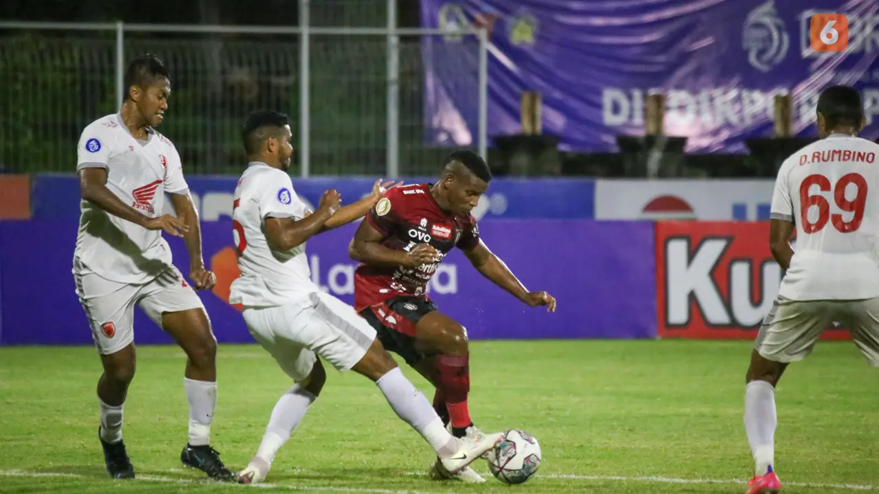 Bali United vs PSM Makassar