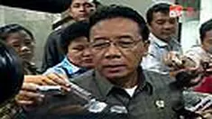 Suasana lokasi bentrok ormas Islam dengan jemaah Ahmadiyah di Kuningan, Jabar, masih mencekam. Petugas gabungan masih terus bersiaga. 