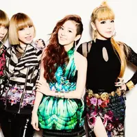 2NE1 merupakan kepanjangan dari New Evolution of the 21st Century. Para personel 2NE1 dikenal sebagai idol yang berani tampil dengan gayanya sendiri. (Foto: Soompi.com)