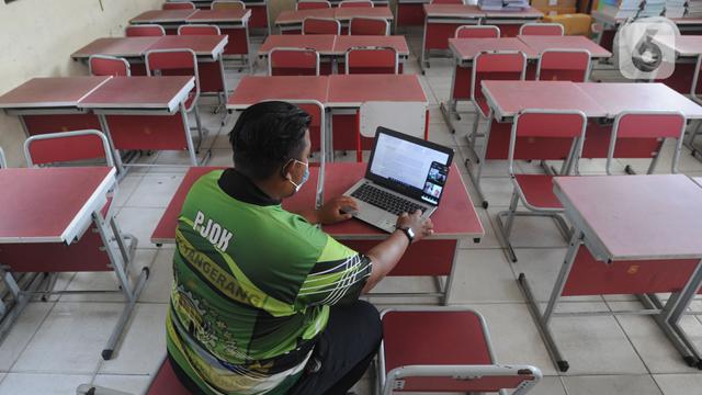 Belajar Tatap Muka di Tangerang Selatan Dibatalkan