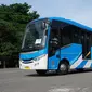 Bus Batik Solo Trans (BST) sedang melintasi Kota Solo.(Liputan6com/Fajar Abrori)