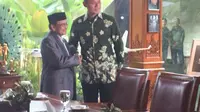 Cagub-cawagub DKI Jakarta Agus Harimurti Yudhoyono (AHY)-Sylviana Murni bertemu Presiden RI ketiga, Bachruddin Jusuf Habibie di Jalan Patra, Kuningan, Jakarta Selatan. 