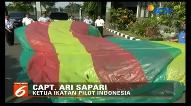 Belasan balon udara yang sedianya diterbangkan warga Pekalongan saat tradisi Syawalan, terpaksa disita polisi. Penyitaan dilakukan karena balon udara dinilai membahayakan dunia penerbangan.