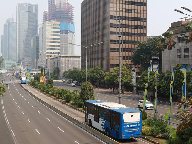 Transjakarta Batasi Operasional Imbas Corona Cek Rute Yang Masih