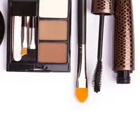 Ilustrasi produk kosmetik. (Sumber foto: littleredtote.com)