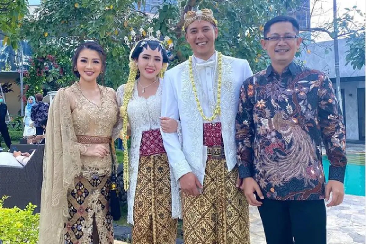 Penyany Via Vallen menikah dengan Chevra Yolandi (Tangkap layar Instagram Fitri Karlina)