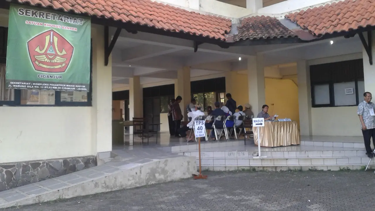 Kesederhanaan di TPS Keluarga Gus Dur
