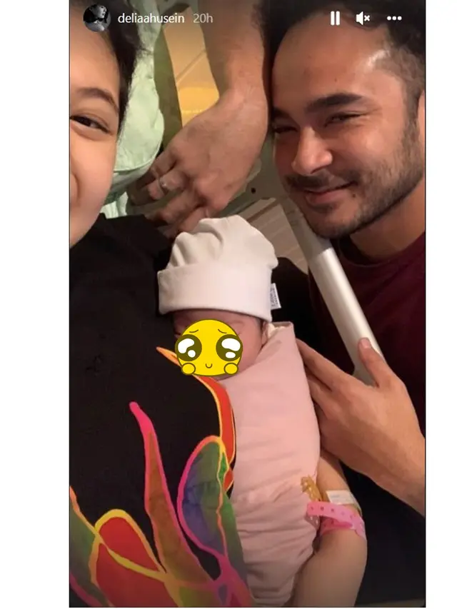 6 Potret Marthino Lio dan Delia Husein Dikaruniai Anak Pertama, Penuh Kebahagiaan