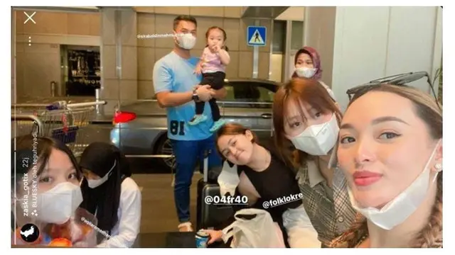 5 Potret Babymoon Zaskia Gotik di Singapura, Baby Bump Curi Perhatian