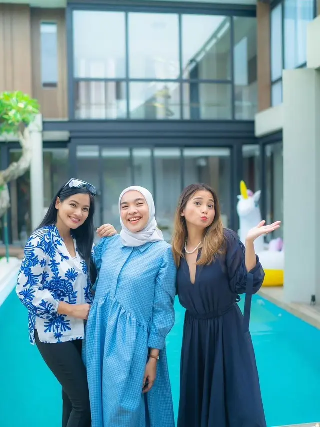 Acha Septriasa, Tika Bravani dan Titi Kamal Reuni (Foto: Instagram/@septriasaacha)