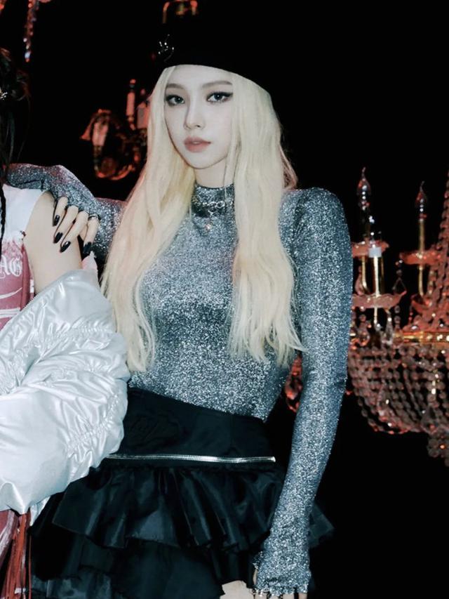 , Karina dan Winter aespa Tampil dengan Gaya Rambut Berbeda