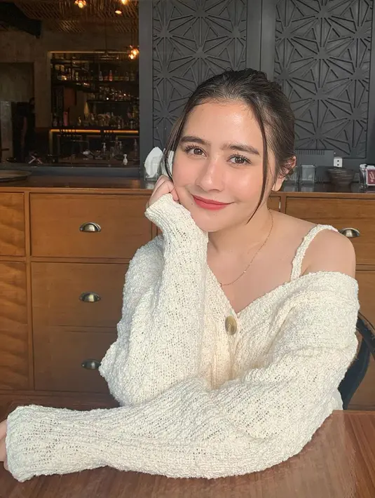 Prilly Latuconsina (Instagram/prillylatuconsina96)