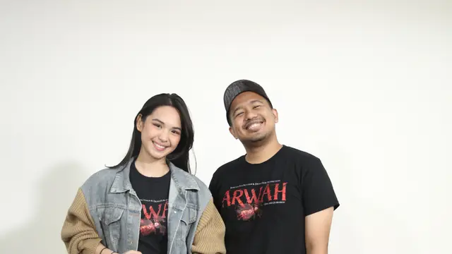 Joshua Suherman dan Sarah Beatrix