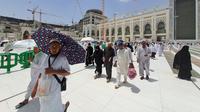 Jemaah haji Indonesia sudah mulai berdatangan di Kota Makkah. Mereka disambut dengan cuaca panas yang mencapai suhu 30-45 derajat Celsius. (FOTO; MCH PPIH ARAB SAUDI 2023)