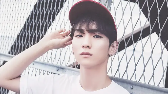 [Bintang] 8 Idol K-pop yang Dianggap Pelit oleh Grupnya