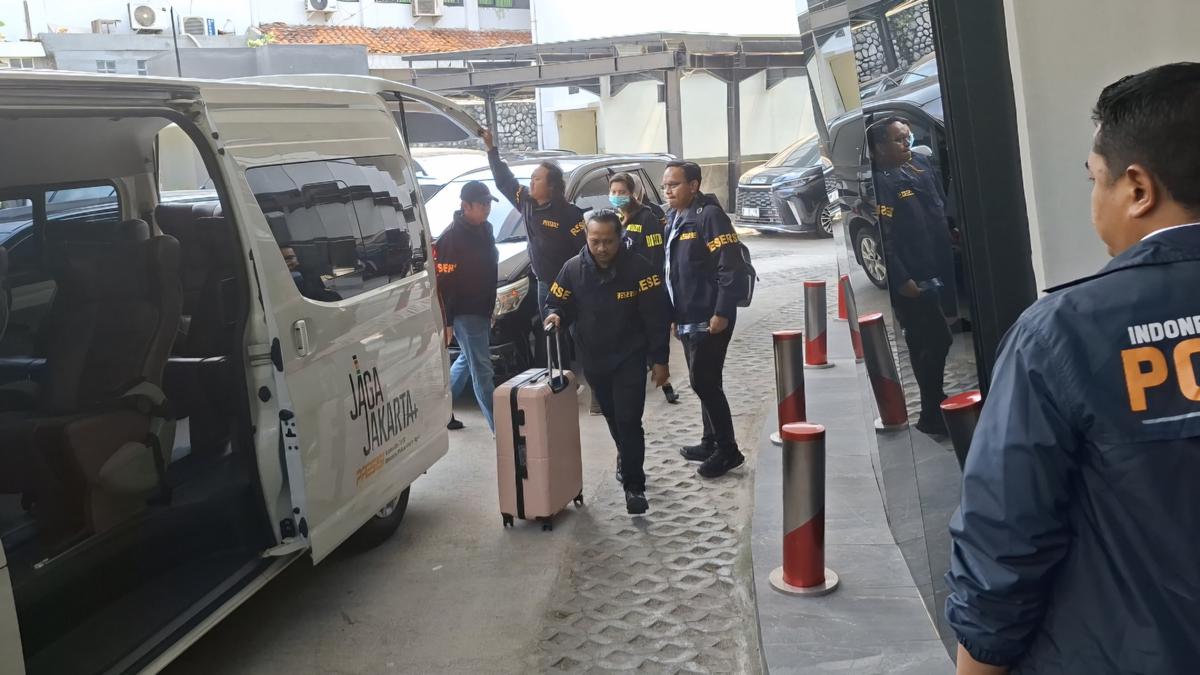 Penyidik Polri Sambangi Kejagung, Ada Proses Penting Terkait Kasus Febrie Adriansyah