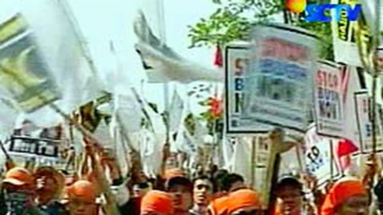 201106bbushdemo.jpg