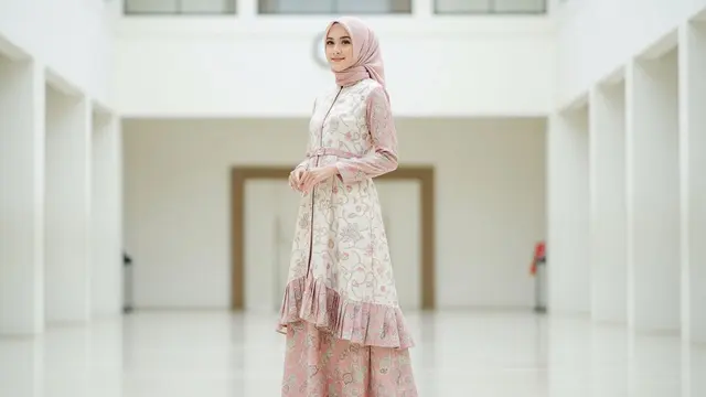 Gamis Batik Kombinasi Tile Polos