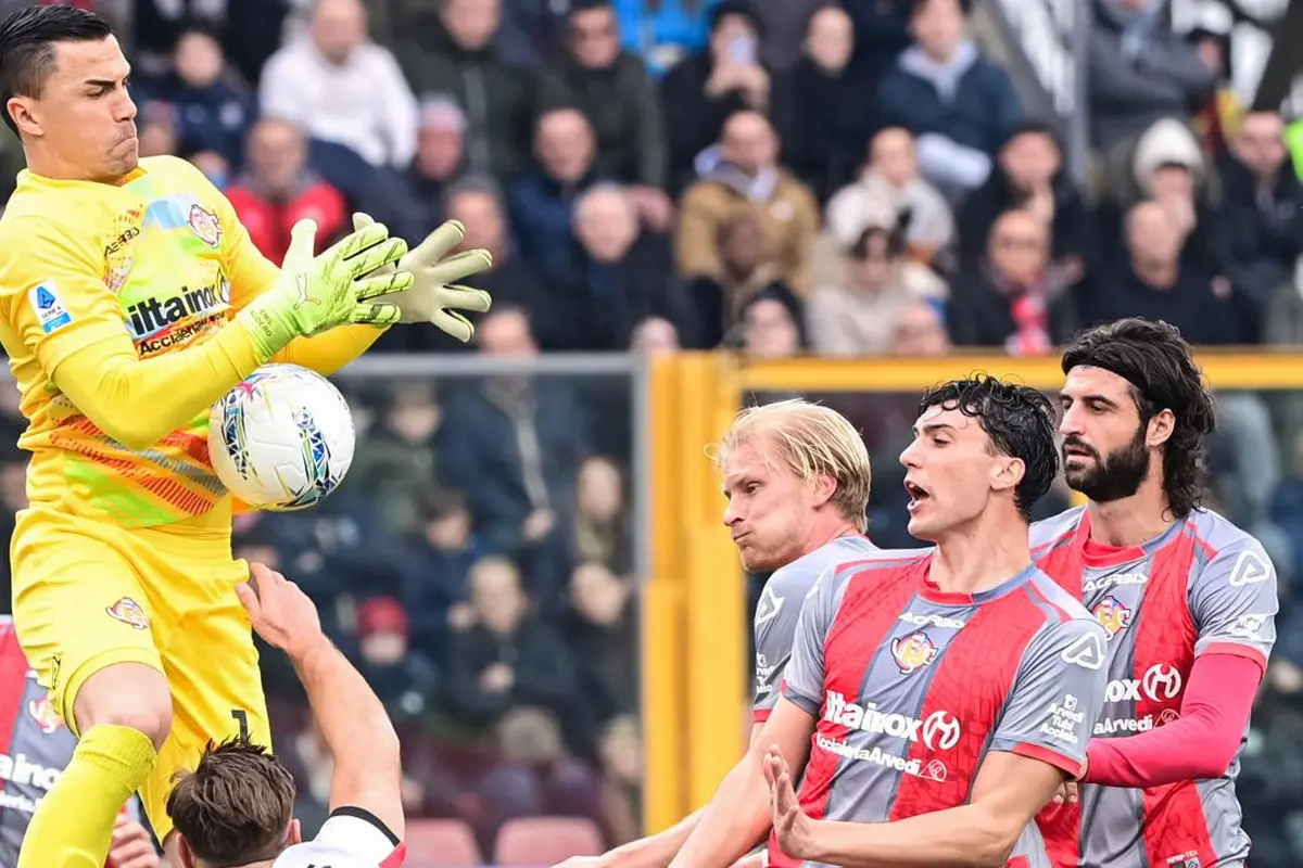 Emil Audero, Cremonese vs AC Milan, Liga Italia, Serie A