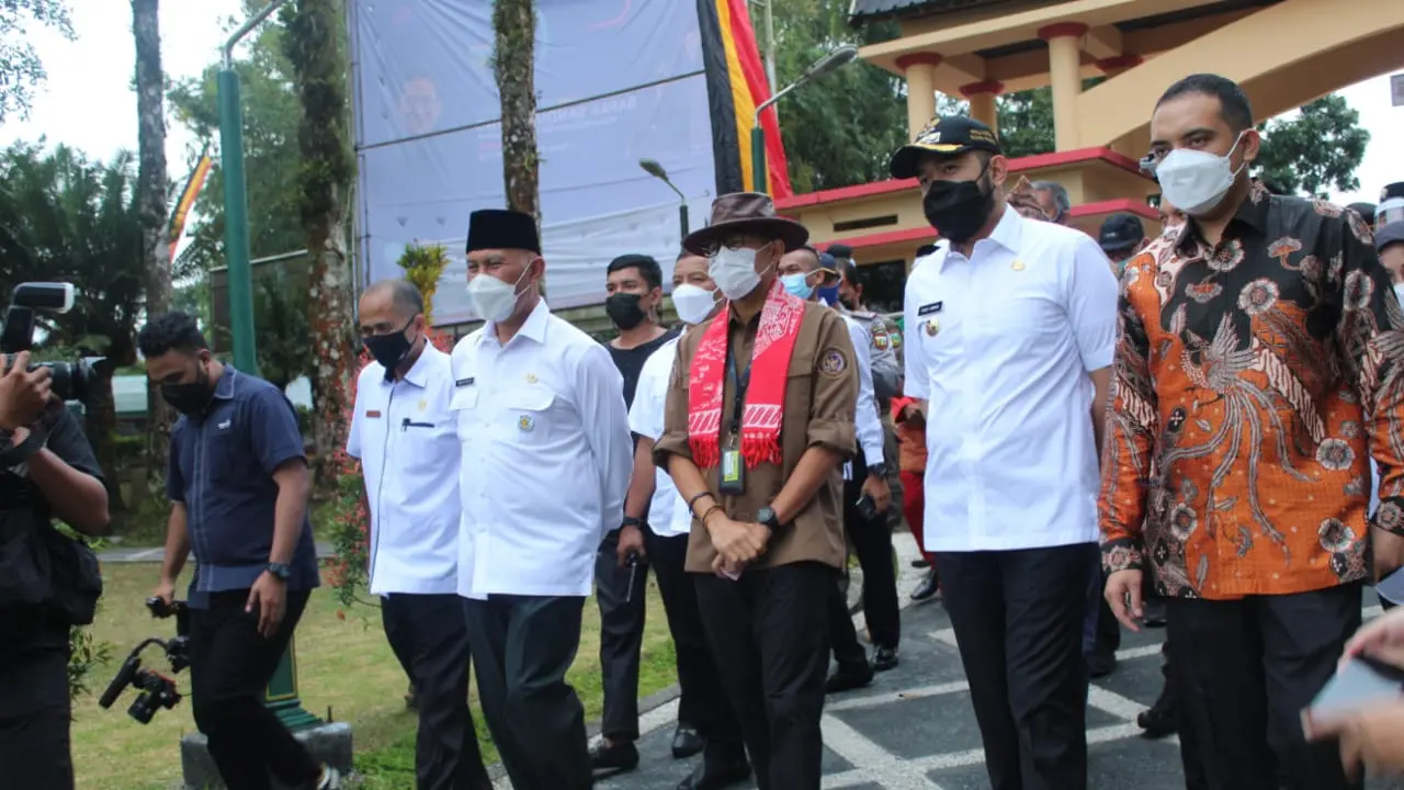 Sandiaga Uno ketika berkunjung ke Sumatera Barat, Rabu (21/4/2021).