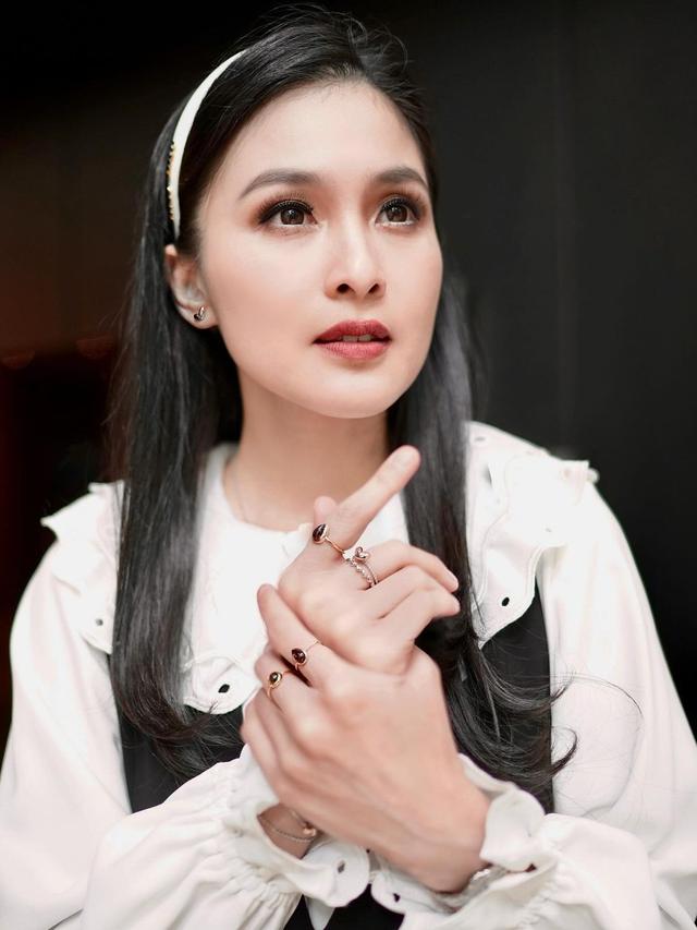 [Liputan6] Sandra Dewi