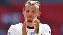 Kalvin Phillips menjadi pemain kejutan ketika laga Inggris melawan Kroasia. Ia berhasil melakukan tugasnya di lini tengah dengan sempurna dan menjadi pemberi umpan pada gol satu-satunya yang terjadi pada laga tersebut. (Foto: AFP/Pool/Glyn Kirk)