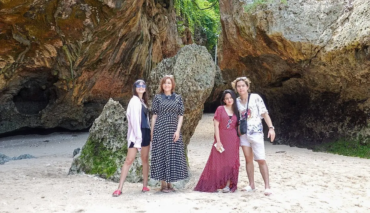 Dul Jaelani dan Tissa Biani (Instagram/maiaestiantyreal)