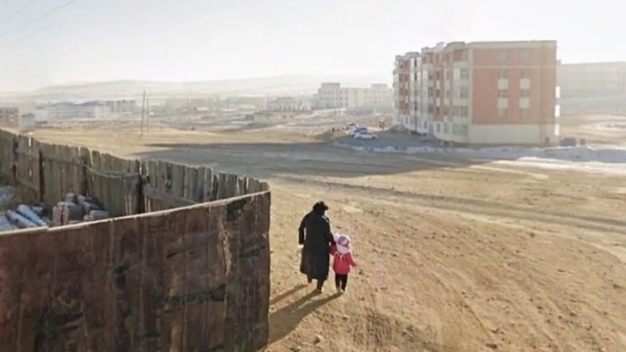 Copyright instagram.com/streetview.portraits/Google Street View