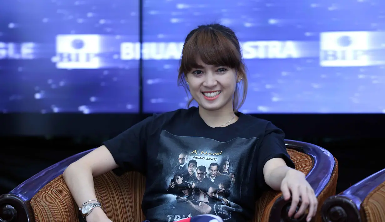 Perannya sebagai wanita perkasa dalam layar lebar, ia harus berkelahi dengan mantan petinju profesional Chris John. (Nurwahyunan/Bintang.com)