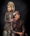Keluarga artis senior Marini Zumarnis kembali curi atensi dengan tampilan ala royal family [@marinizumarnisreal]
