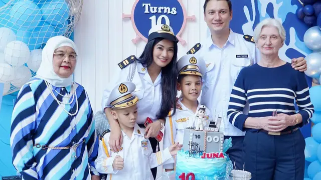 7 Potret Ulang Tahun Arjuna, Putra Titi Kamal dan Christian Sugiono dengan Tema Pelaut