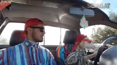 Seekor kambing dapat mengendarai sebuah mobil