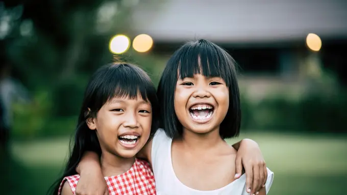 Cara Membangun Kedekatan Kakak-Adik Tanpa Ada Persaingan (photo by freepik)