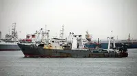 Kapal Oryong 501 milik Korsel yang karam di Selat Bering, Rusia. (www.dailymail.co.uk)