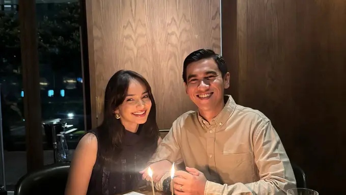 Enzy Storia saat Dinner Rayakan Ulang Tahun Suami