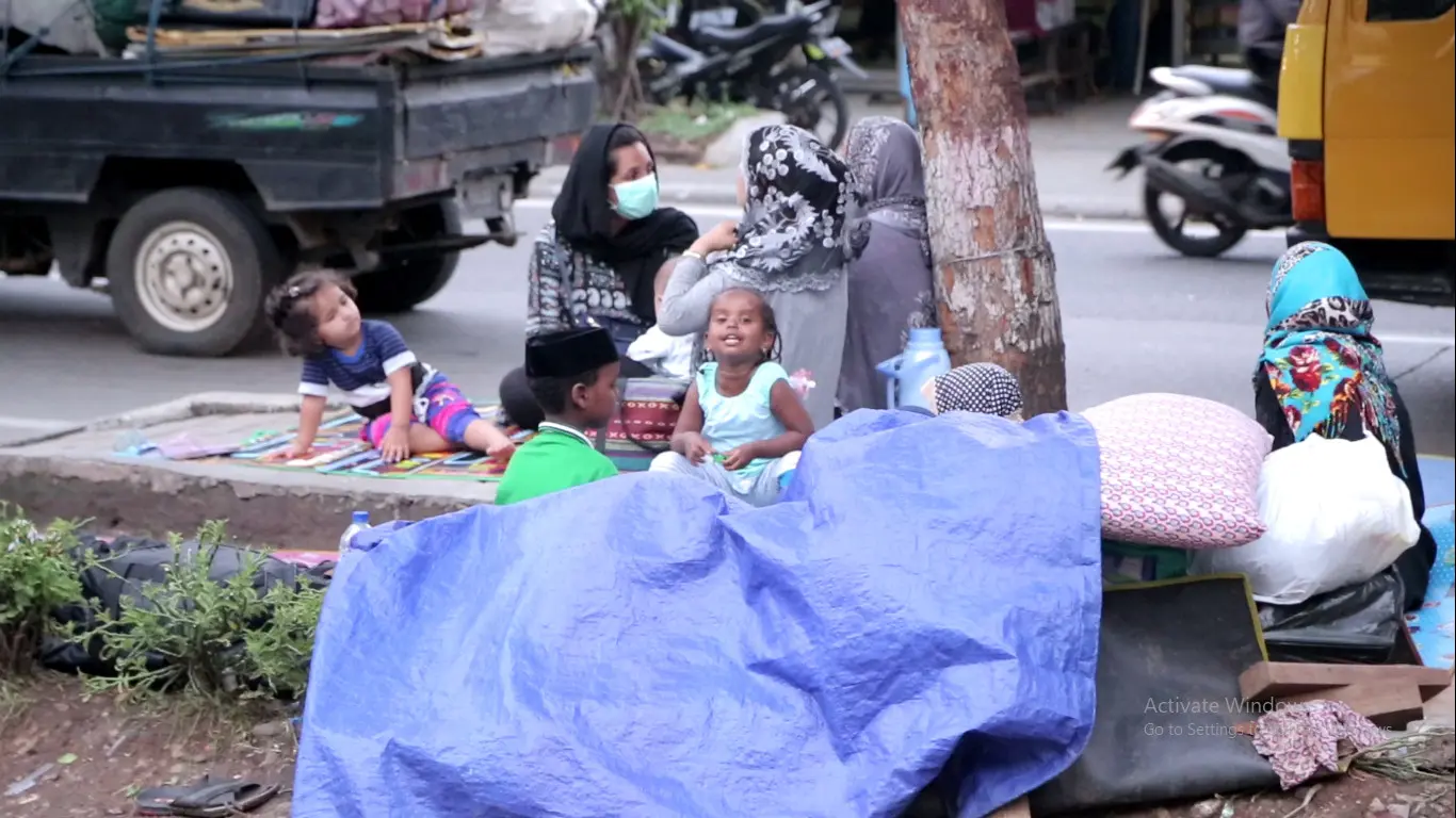 Kemah-kemah pengungsi dari Afrika dan Asia Selatan di trotoar depan Rumah Detensi Imigrasi Kalideres, Jakarta Barat (4/4/2018) (Muhammad Husni Mubarok/Liputan6.com)