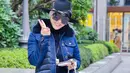 Pemilik nama lengkap Rini Fatimah Zaelani ini bergaya menawan dengan topo koboinya. Netizen pun kian terpukau dengan kecantikan Syahrini. Beragam pujian pun mengalir untuk Syahrini yang penampilannya keren abis. (Liputan6.com/IG/princessyahrini)