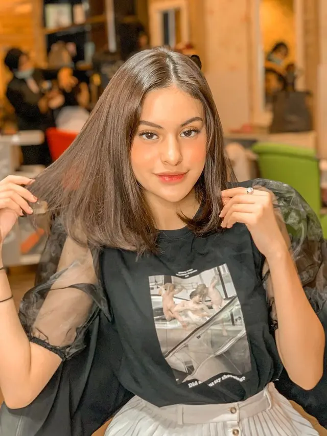6 Potret Andira Hadley, Selebgram dan Beauty Vlogger Kekasih Bisma