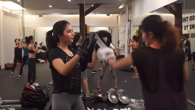 Akui Tak Malu Idap Skoliosis, Ini 6 Potret Jessica Mila saat Olahraga