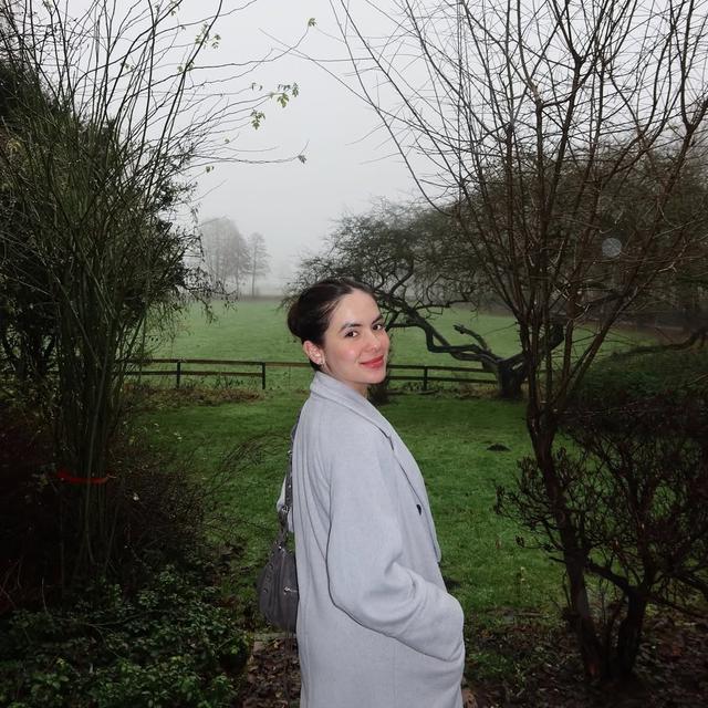 6 Potret Liburan Steffi Zamora di Jerman, Sempat Ramai Digosipkan dengan Nino Fernandez