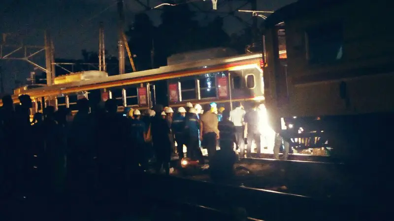 Kereta Anjlok, KRL Tanah Abang dan Duri Hanya Sampai Manggarai