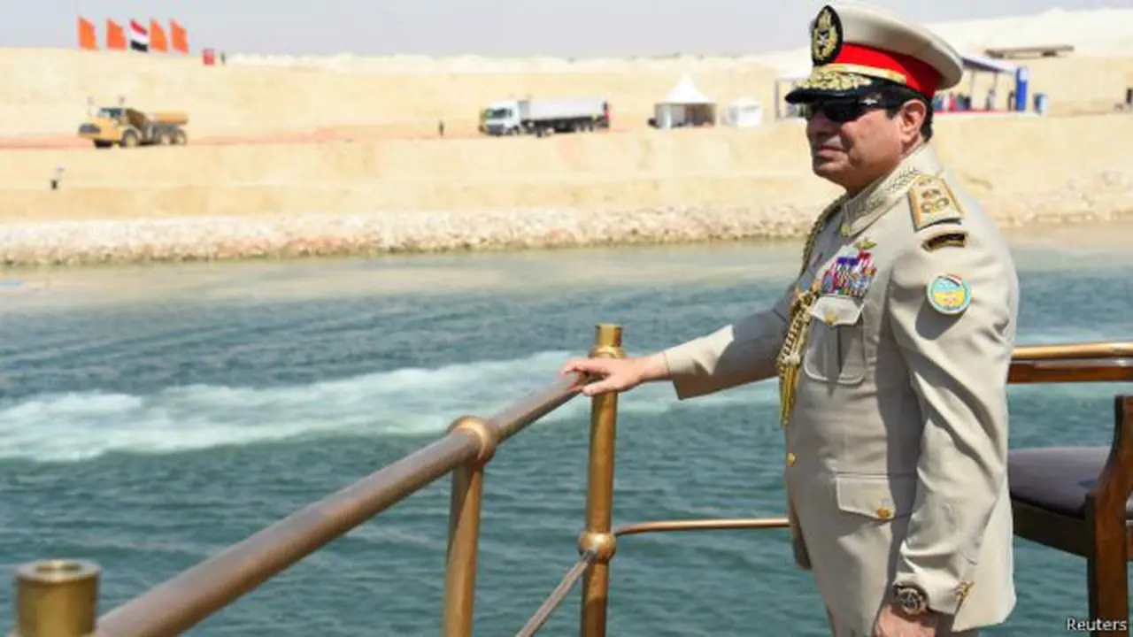 Mesir Perluas Terusan Kanal Suez