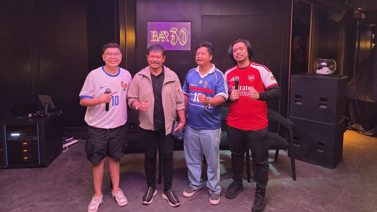 Indra Sjafri Jadi Bintang Utama di Nobar Piala Dunia 2026