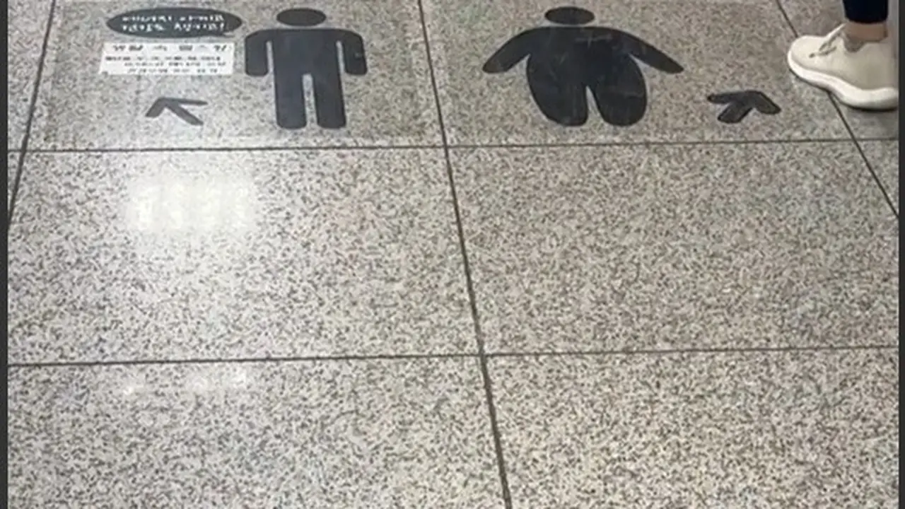 Heboh Ada Tanda Tubuh Gemuk di Stasiun Korea, Komentar Warganet Terbelah