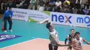 <p>Pemain Jakarta LavAni Allo Bank Electric, Renan Buiatti melepaskan spike saat menghadapi Kudus Sukun Badak pada laga seri keempat putaran pertama PLN Mobile Proliga 2024 di GOR Tri Dharma Petrokimia, Gresik, Jawa Timur, Jumat (17/5/2024). Jakarta LavAni Allo Bank Electric menang 1-3-1 (31-29, 25-23, 25-27 dan 25-13). (Dok. PBVSI)</p>