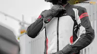 Jangan Asal, Begini Cara Memilih Jaket Riding yang Tepat untuk Berkendara